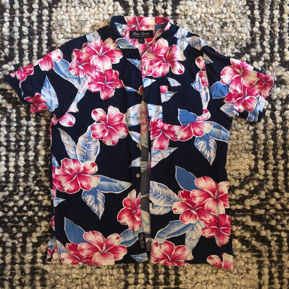 Men’s short sleeve Hawaiian print shirt sz medium